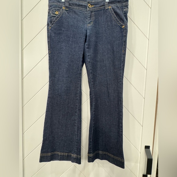 DKNY Low Rise Flare Jeans - Picture 5 of 6